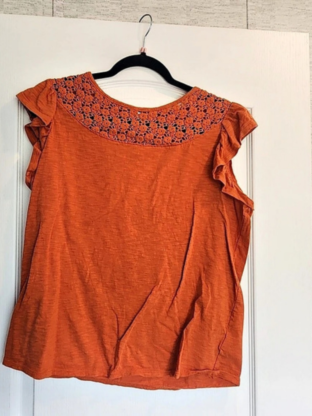 Time and Tru Ruffle Sleeve Top in Orange Size Large EUC
